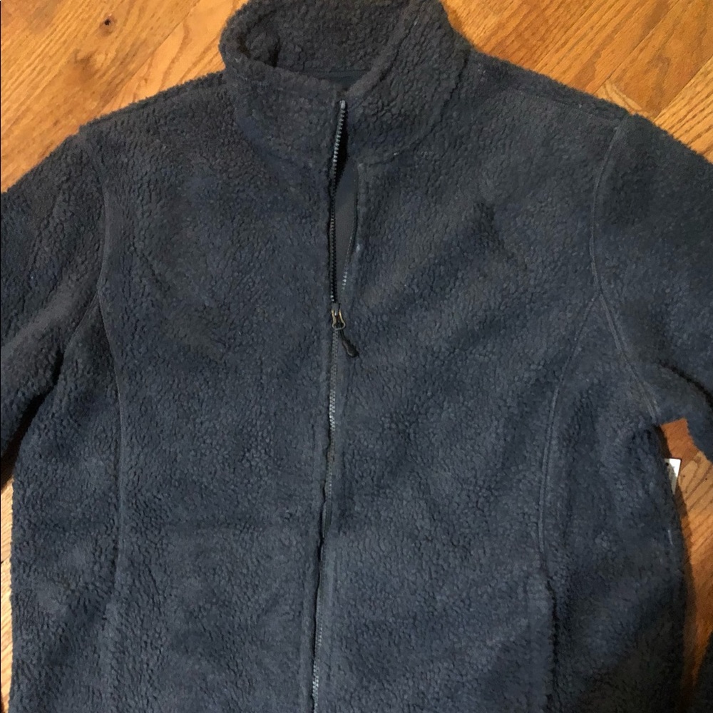 2 - Amazon Essentials Men’s Full-Zip Sherpa - Size XL - Picture 10 of 12